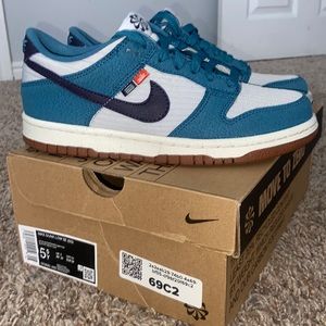 Nike dunk low SE (GS) toasty rift blue